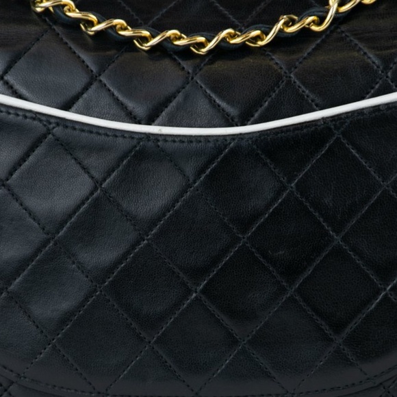 SOLD Chanel Vintage Single Flap Bag - Picture 7 of 16